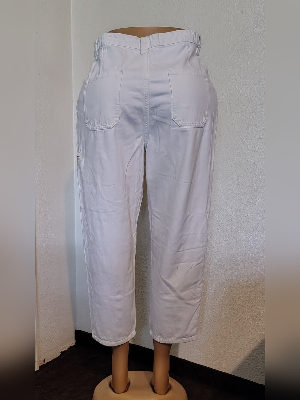 Zara White Cargo Barrel Leg Pants with Ankle Zips - Picture 3 of 9
